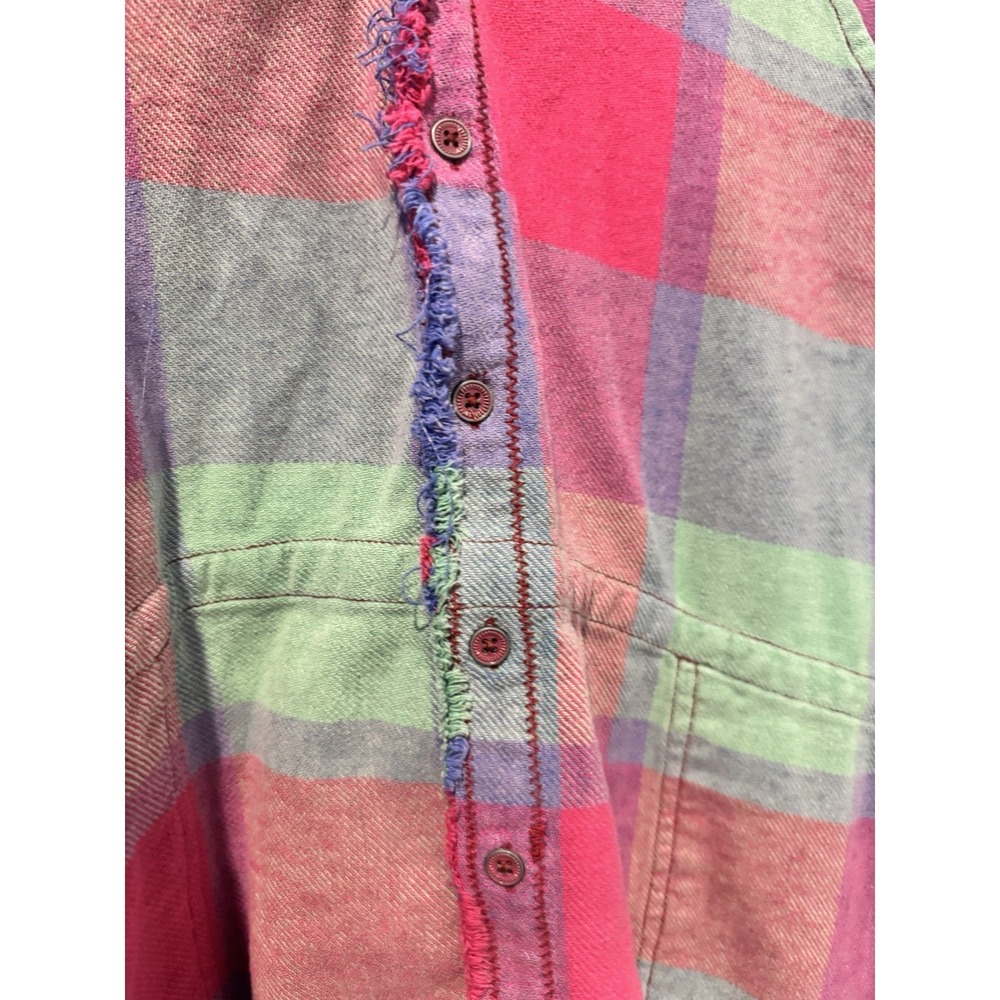 We The Free Women's Plaid Shirt Jacket Raw Hem Distressed Boho Pink Green S - Picture 10 of 13